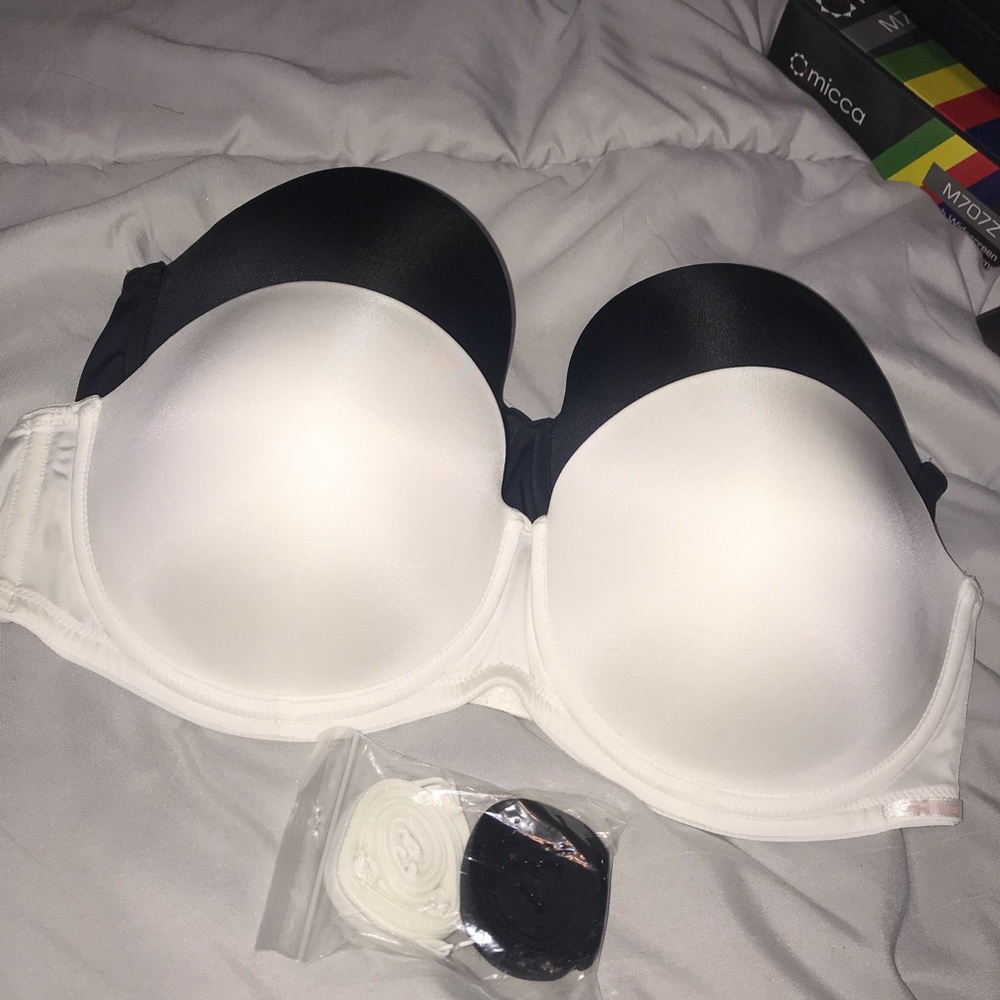 2 Calvin Klein bras